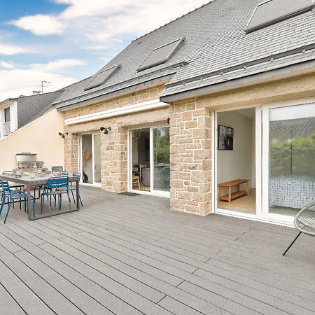 A 250m De La - Grande Maison Pour 8 *