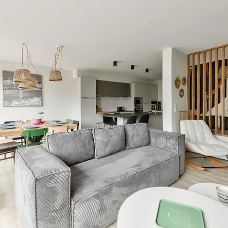 A 250m De La - Grande Maison Pour 8 Holiday home